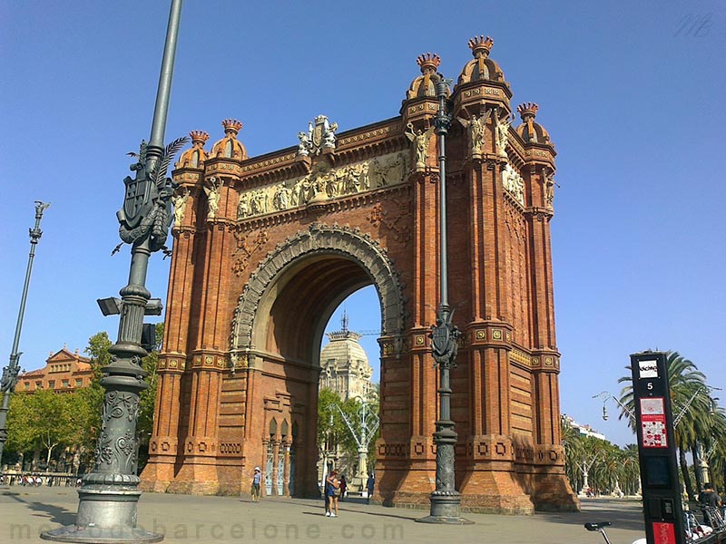 Barcelone arc de triomphe